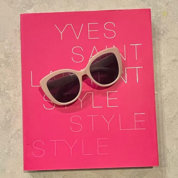 Vintage Sunglasses - Picture 3 of 6